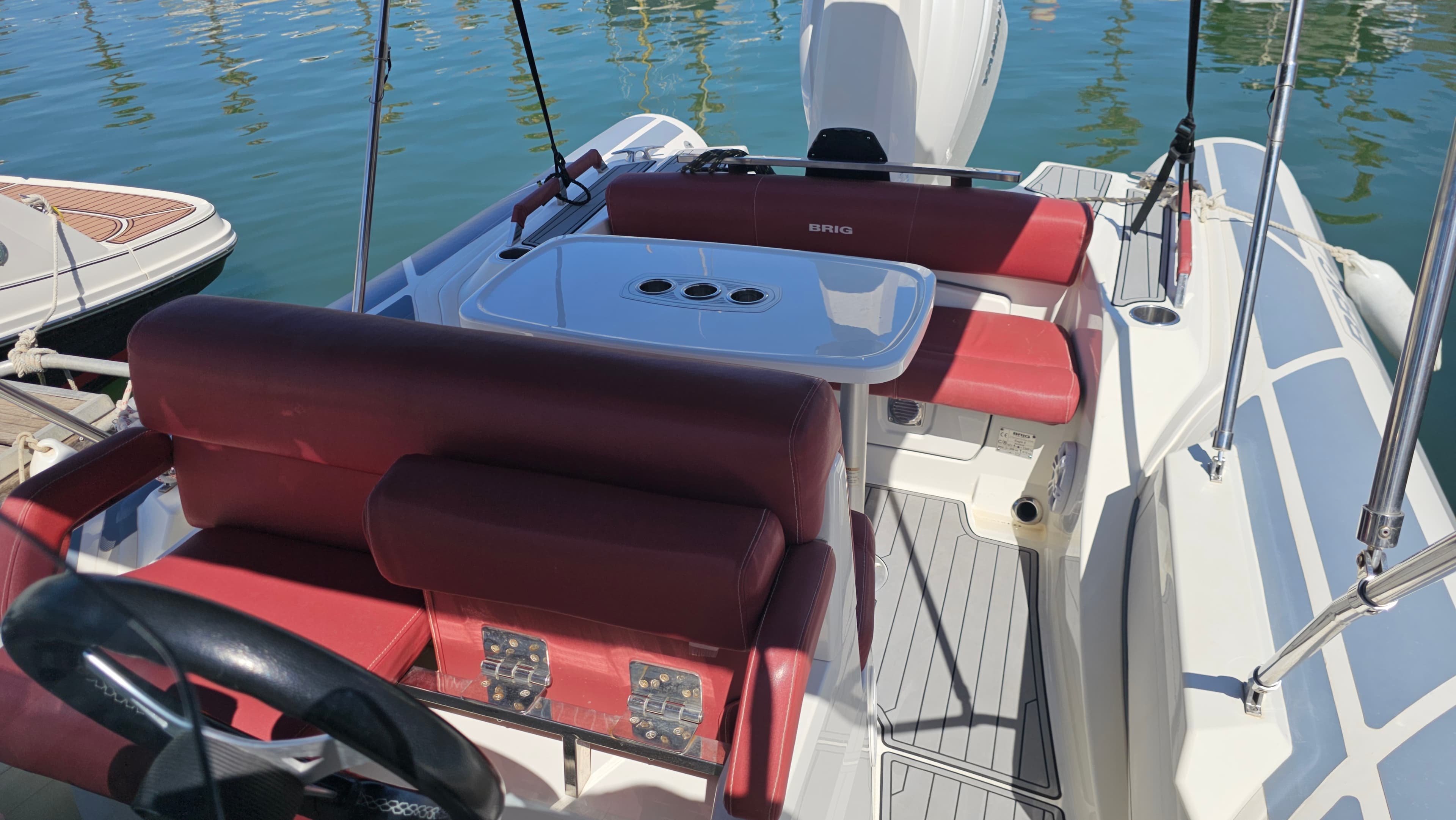Brig Eagle 8 7