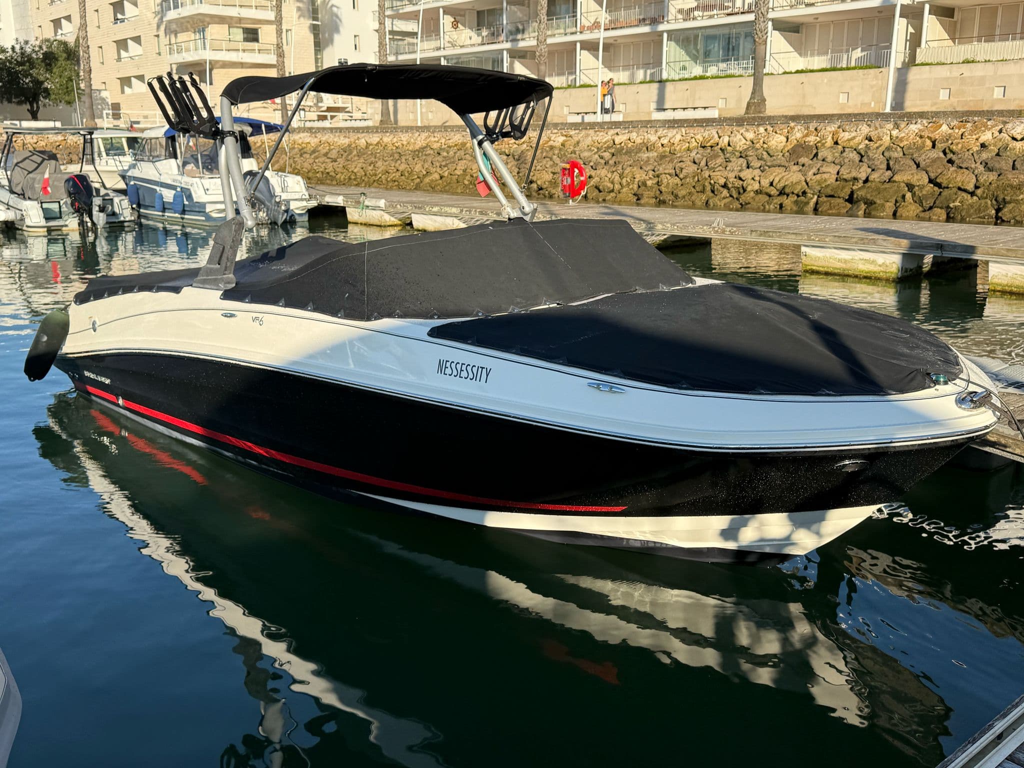 Bayliner VR6 2