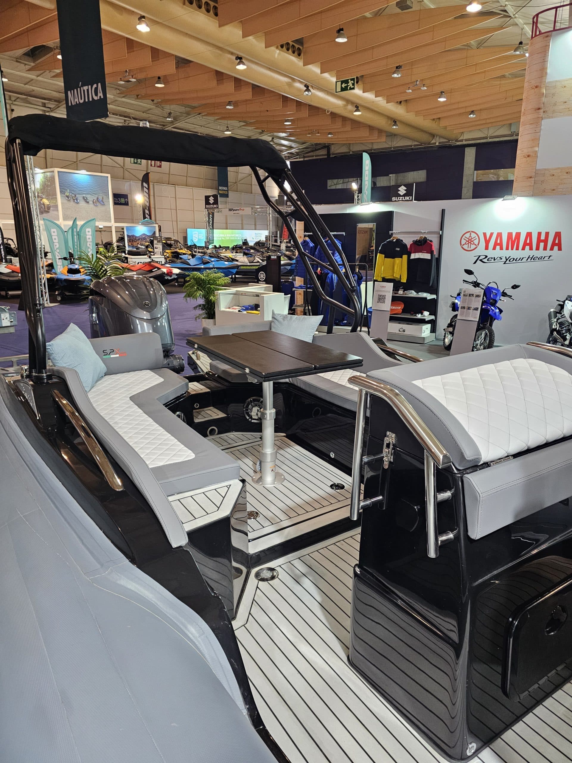 SPX RIB 24 Dinette 9